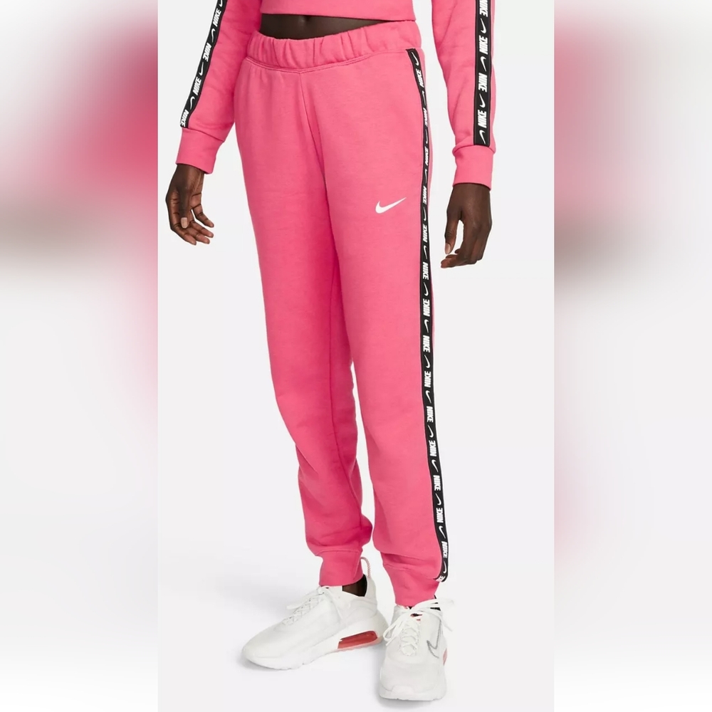 Nike sweatpants Only. - Picture 2 of 16